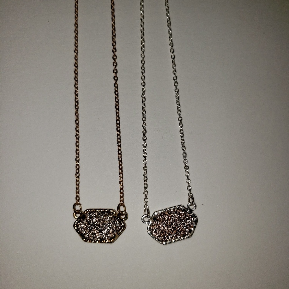 🌻 2 Necklaces